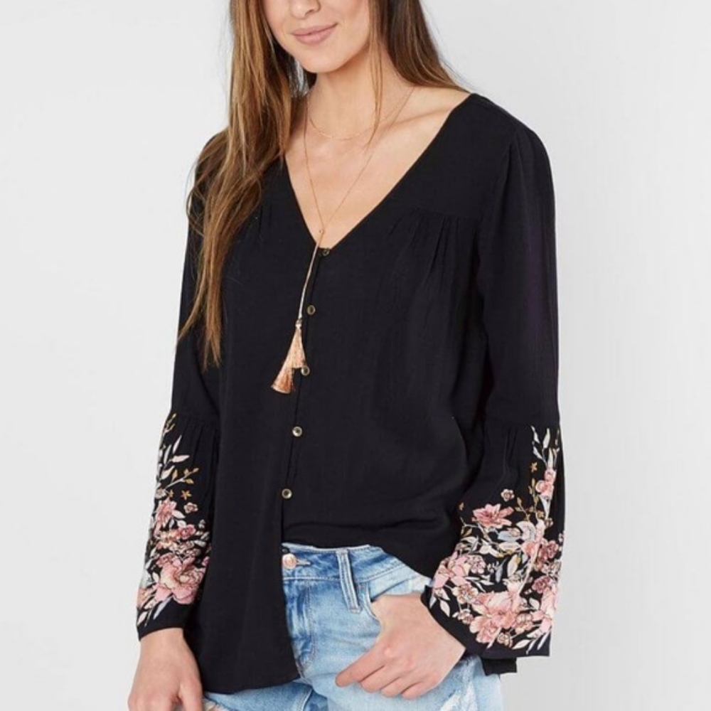 Billabong floral bell flare flowy loose dressy long sleeve blouse top
